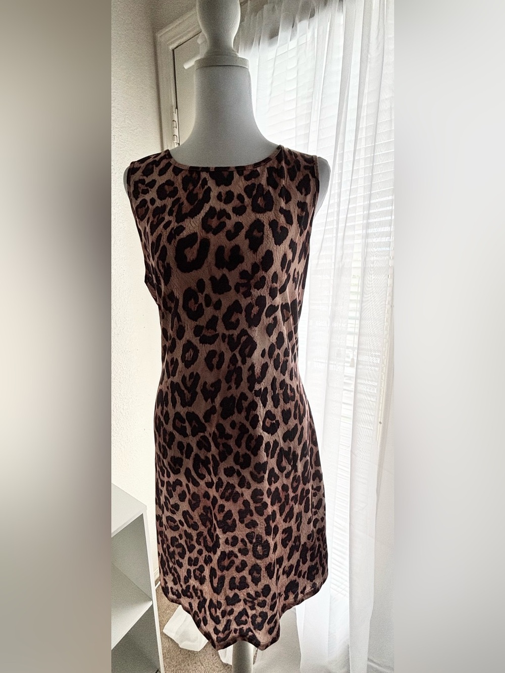 Wenrine Brown Leopard Print Sleeveless Mini Dress -New/Amazon fashion